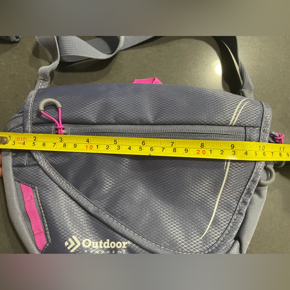 NWOT FANNY PACK/BELT BAG BY OUTDOOR PRODUCTS. Adjustable to 40”. Gray/Pink. - Picture 10 of 10